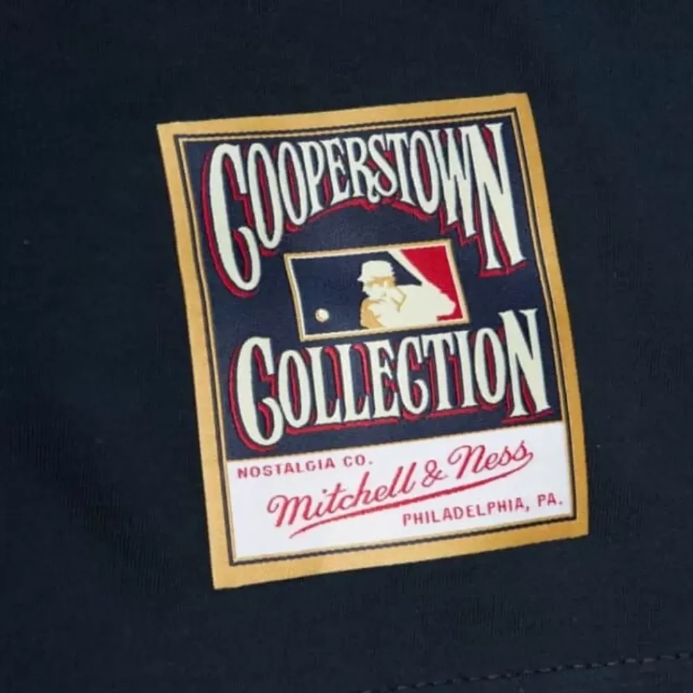 Apparel Mitchell & Ness T-Shirts & Tops-Arched Vintage Logo Tee New York Yankees