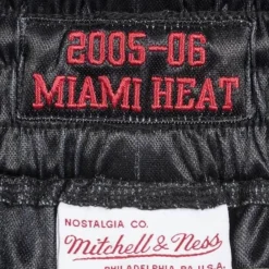 Shorts Mitchell & Ness -Authentic Shorts Miami Heat Road 2005-06