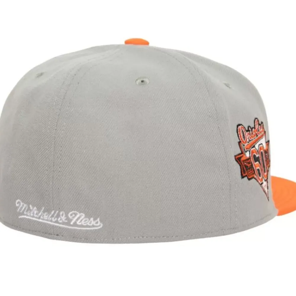 Headwear Mitchell & Ness -Bases Loaded Fitted Coop Baltimore Orioles