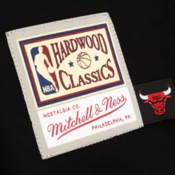 Apparel Mitchell & Ness T-Shirts & Tops-Big Face 3.0 Ss Tee Chicago Bulls
