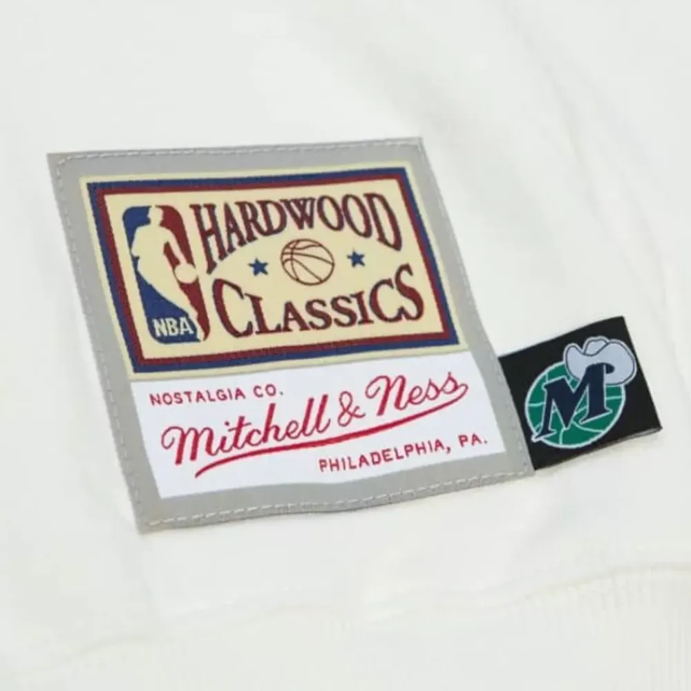Apparel Mitchell & Ness Hoodies & Sweatshirts-Cream Hoodie Dallas Mavericks