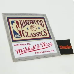 Apparel Mitchell & Ness T-Shirts & Tops-Cream Ss Tee Atlanta Hawks