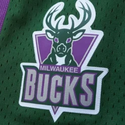 Apparel Mitchell & Ness Shorts-Cream Swingman Shorts Milwaukee Bucks 2000