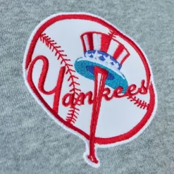 Apparel Mitchell & Ness Hoodies & Sweatshirts-Head Coach Hoodie New York Yankees