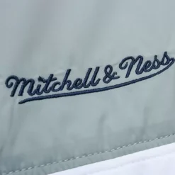 Apparel Mitchell & Ness Jackets & Outerwear-In The Clutch Puffer Jacket Vintage Logo Dallas Cowboys