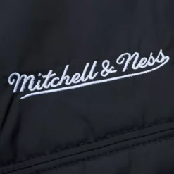 Apparel Mitchell & Ness Jackets & Outerwear-In The Clutch Puffer Vest Vintage Logo Oakland Raiders