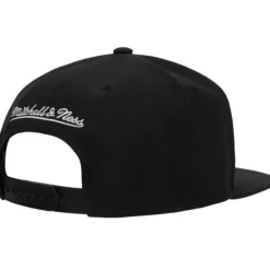 Headwear Mitchell & Ness - Essential Snapback