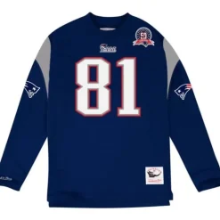 Apparel Mitchell & Ness T-Shirts & Tops-Name & Number Long Sleeve Tee New England Patriots 2009 Randy Moss