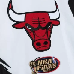 Apparel Mitchell & Ness Jackets & Outerwear-Paintbrush Windbreaker Chicago Bulls