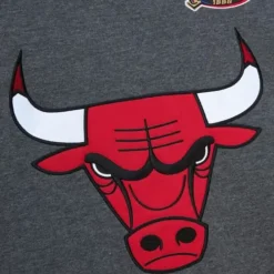Apparel Mitchell & Ness Hoodies & Sweatshirts-Playoff Win 2.0 Crew Chicago Bulls