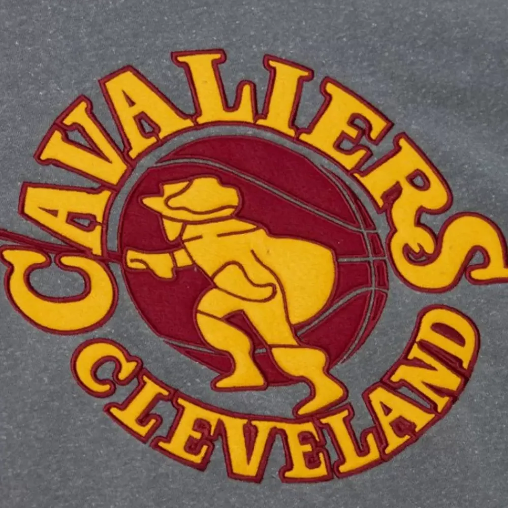 Apparel Mitchell & Ness Hoodies & Sweatshirts-Snow Washed Fleece Crew Cleveland Cavaliers