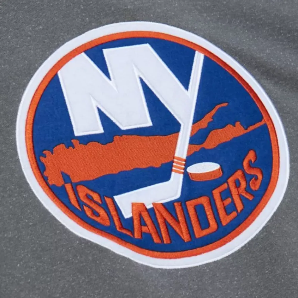 Apparel Mitchell & Ness Hoodies & Sweatshirts-Snow Washed Fleece Crew Current Logo New York Islanders