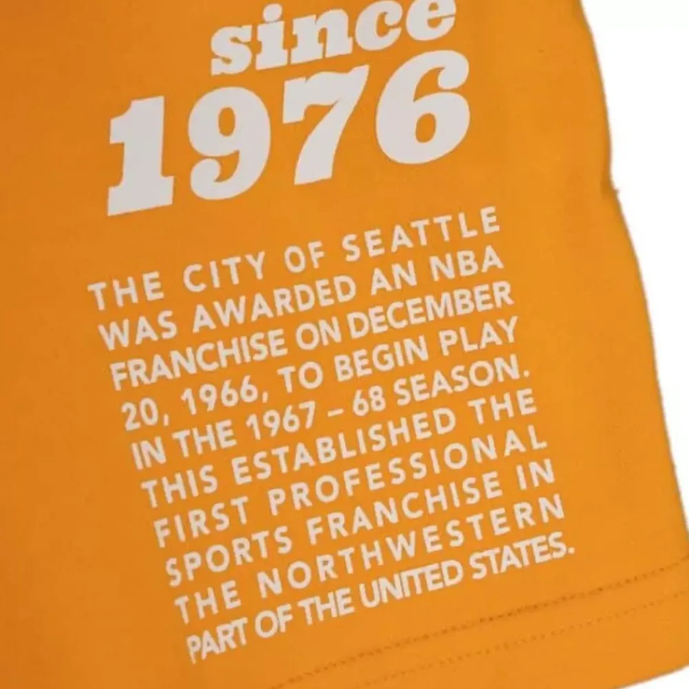Apparel Mitchell & Ness T-Shirts & Tops-Team Origins S/S Top Seattle Supersonics