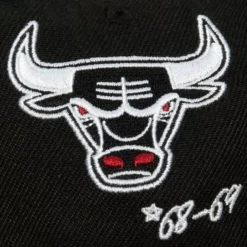 Headwear Mitchell & Ness -Timeline Fitted Hwc Chicago Bulls