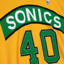 Apparel Mitchell & Ness T-Shirts & Tops-Traditional Name & Number Tee Seattle Supersonics 1995-96 Shawn Kemp