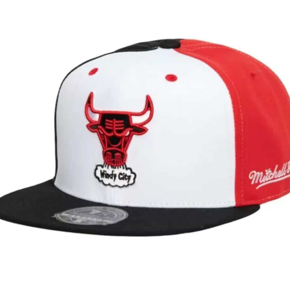 Headwear Mitchell & Ness -Tri Cycle Fitted Hat Chicago Bulls